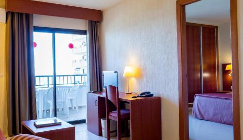 Family Room with Sea View (2 Adults + 2 Children)