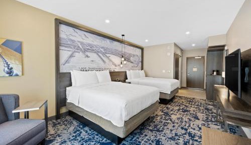 Queen Room with Two Queen Beds - Non-Smoking