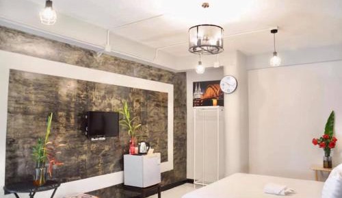 Standard King Room
