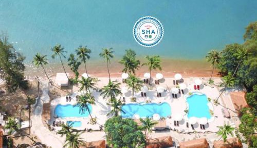 Beachfront Family Suite