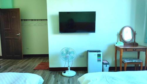 Quadruple Room with Private Bathroom