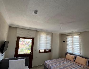 Economy Triple Room