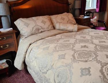 Deluxe Double Room with Shower