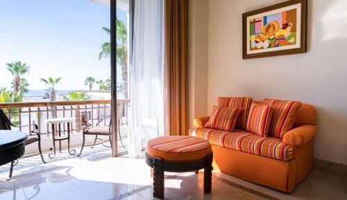 Junior Suite with Garden View