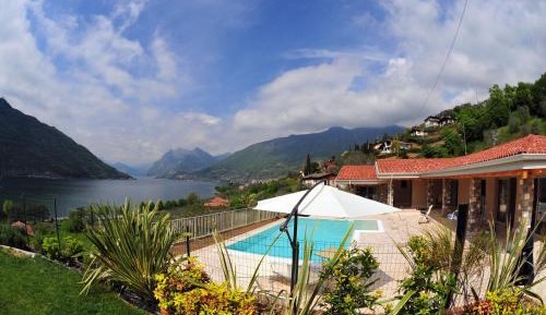 Double Room with Lake View