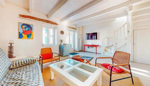 Three-Bedroom Holiday Home 