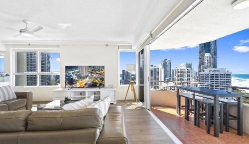 2 Bedroom Ocean View (PAID PARKING ONLY)