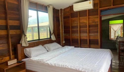 Deluxe Double Room with Bath