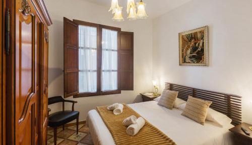 Standard Queen Room