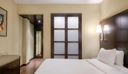 Queen Room