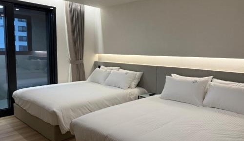 Two-Bedroom Suite