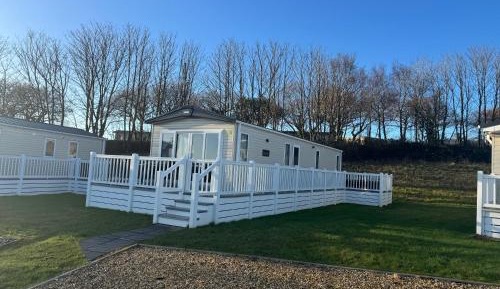 Three-Bedroom Vacation Home 