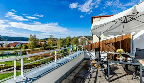 Two-Bedroom Apartment with Lake View