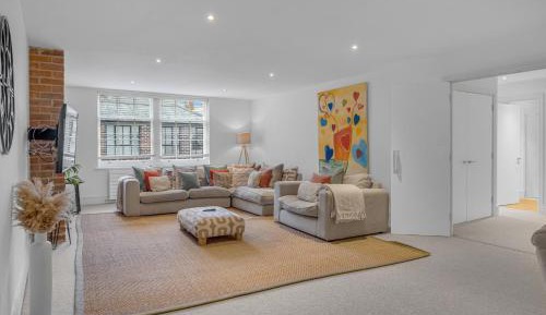 Three-Bedroom Apartment Suite