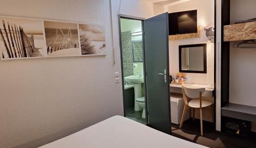Double Room with Private Bathroom