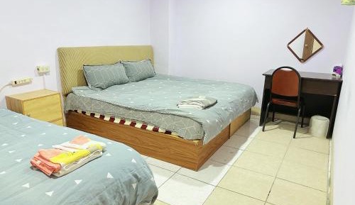 Quadruple Room with Shared Bathroom