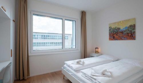 One Bedroom Apartment with balcony L