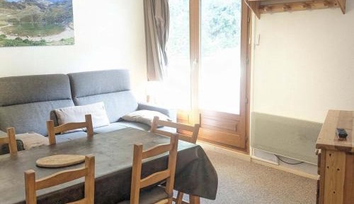Apartment (6 Adults)