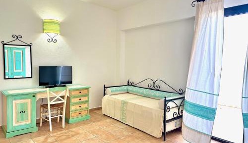 Deluxe Double or Twin Room with Sea View