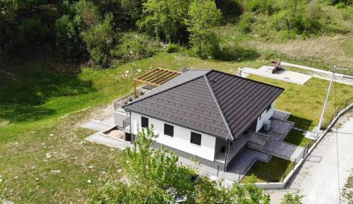 Three-Bedroom Vacation Home 