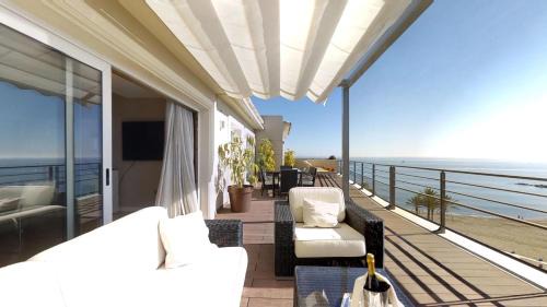 Grand Suite Penthouse (2 Adults)