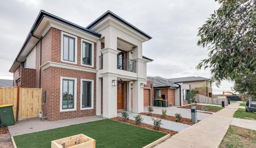 Six-Bedroom House