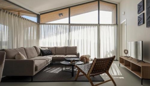 Three-Bedroom Holiday Home 
