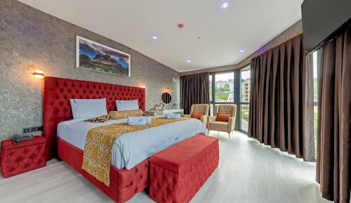 Deluxe King Room