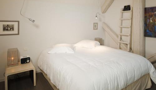 Duplex Apartment (3 Adults) only accessible by stairs