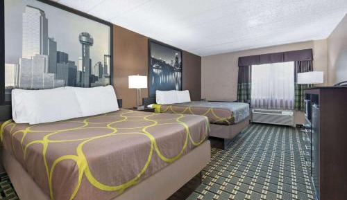 Queen Room with Two Queen Beds - Non-Smoking