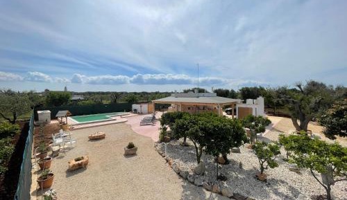 Villa with Garden View