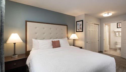 Two-Bedroom Suite - Non-Smoking