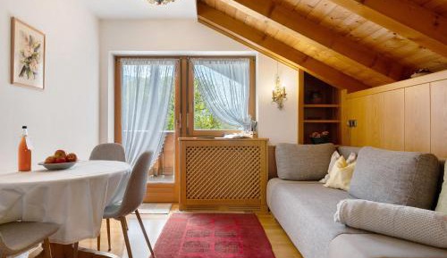 Superior One-Bedroom Apartment with Balcony