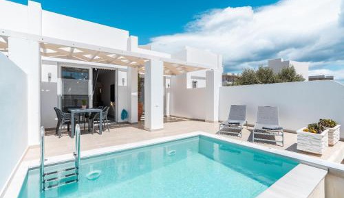 Villa - Beach Front