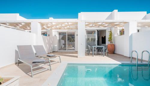 Villa - Beach Front