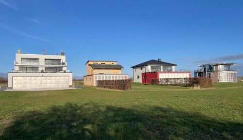 One-Bedroom Apartment with Sea View