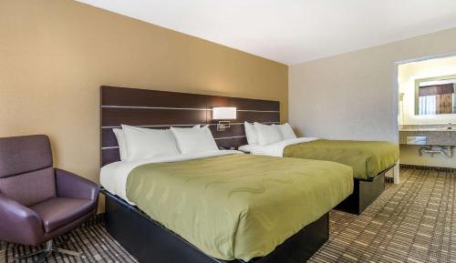 Queen Room with Two Queen Beds - Non-Smoking