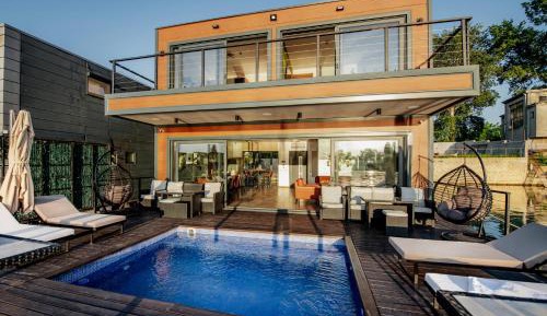 Three-Bedroom Villa