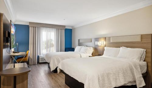 Standard Room with Two Queen Beds
