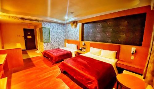 Standard Queen Room with Two Queen Beds