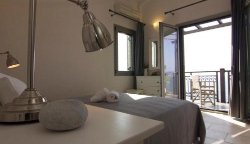 One-Bedroom Apartment with Balcony and Sea View