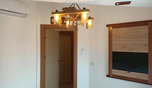 Suite with Mountain View