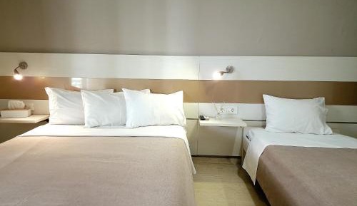 Apartment (3 Adults)