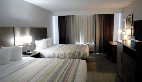 Queen Room with Two Queen Beds - Non-Smoking