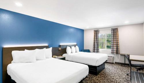 Queen Room with Two Queen Beds
