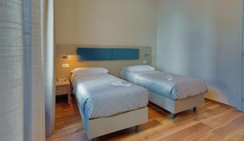 Quadruple Room with Private Bathroom