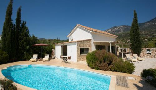 Deluxe Two-Bedroom Villa