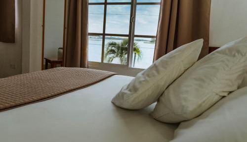 King Room with Lake View