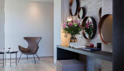 Luxury Suite with Spa Bath