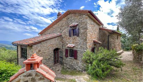 Three-Bedroom Holiday Home 